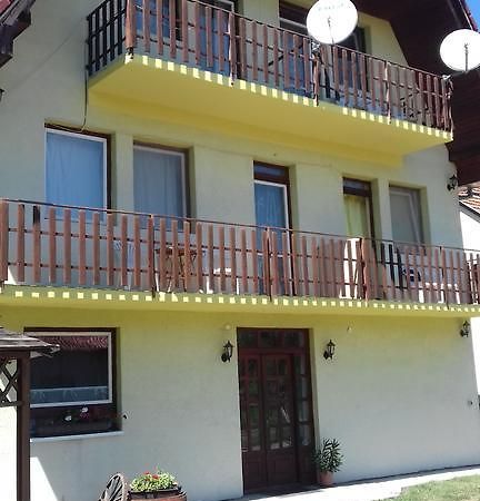 Apartmanhaz Balatonfenyves公寓 外观 照片