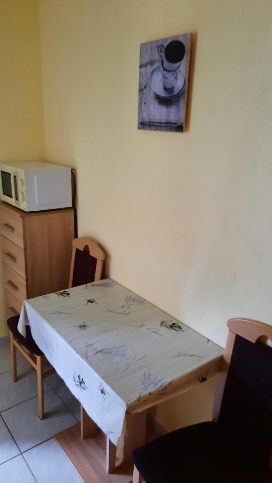 Apartmanhaz Balatonfenyves公寓 外观 照片